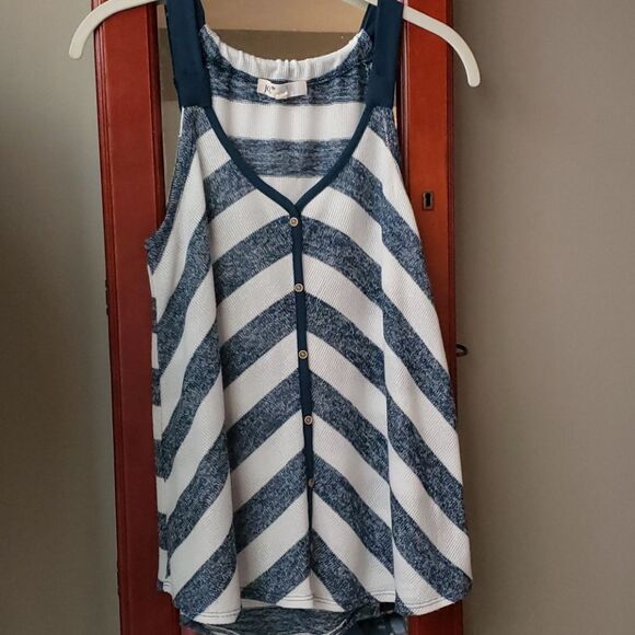 🟢Jolt Sweater Tank Top - Picture 2 of 6